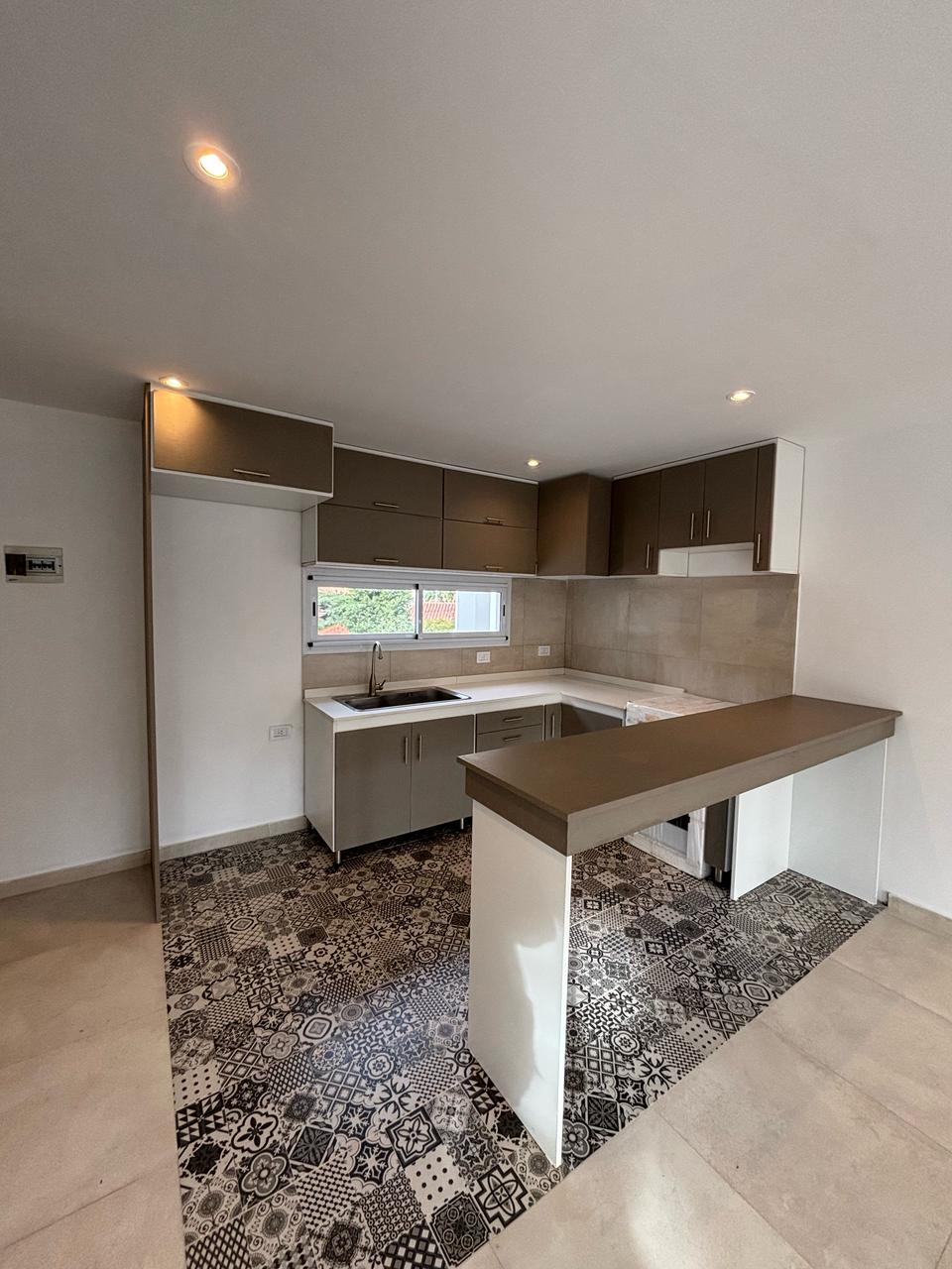 Departamento en Venta a Estrenar de 3 Ambientes con Terraza, Parrilla y Balcones en San Bernardo