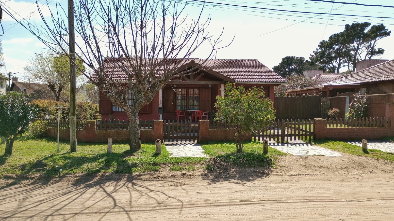 Chalet en Venta en Barrio San Rafael con Lote de 450 m², Garage y Gas Natural | Mar de Ajó