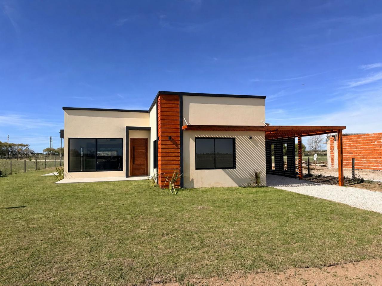 Casa en Venta - Bº Cerrado Casuarinas - Mar de Ajó